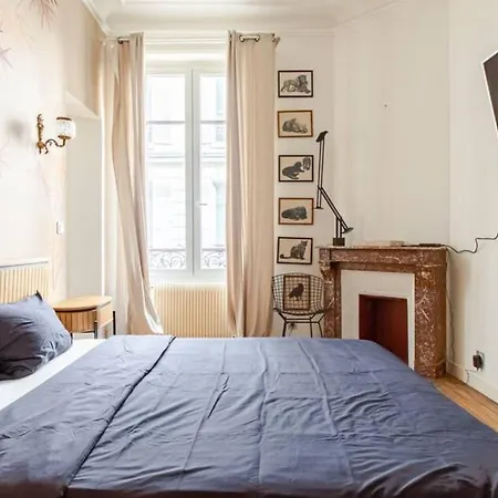 Very Chic Next To Trocadero And Eiffel Tower * 파리