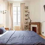 Very Chic Next To Trocadéro&eiffel Tower * Parigi
